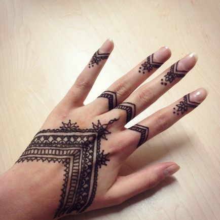 Как mehendi у дома