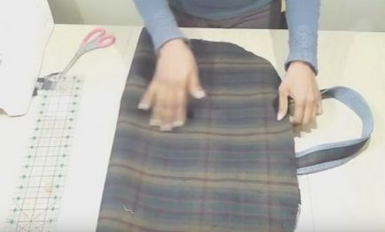 Как да шият една торба с ръцете си от стари дънки модел