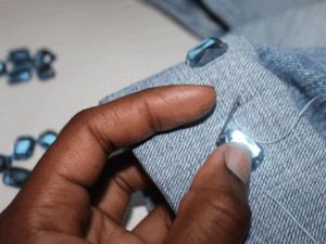Как да украсят дънкови шорти
