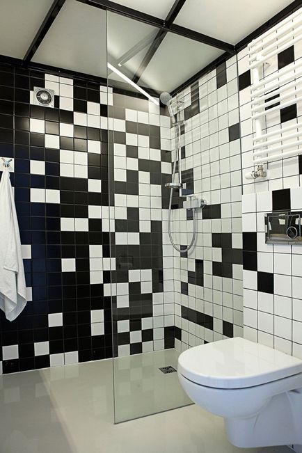 Комбинацията от плочки в декорацията на банята