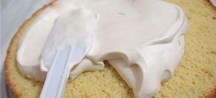 Кремът на торта крем - рецепти от сметана с маскарпоне, извара, сметана и