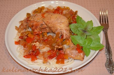 Пиле в доматен сос - готви вкусно, красиво и уютно!
