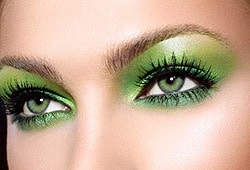 Грим за зелени очи - вечерен грим за зелени очи