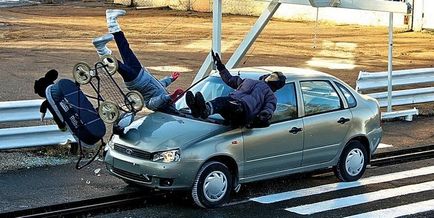 Удря пешеходец - гражданска, административна отговорност или затвор (граждански) Удря пешеходец - гражданска, административна отговорност или затвор