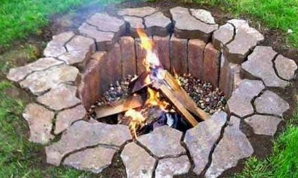 Оборудва камина градина огнище в страната със собствените си ръце