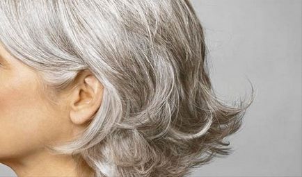 Защо растат сива коса причинява ранно побеляване в ранна възраст