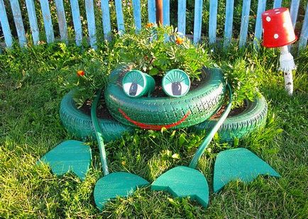Занаяти от гумата на колелото, с ръцете си - безплатно декор за района - тревна площ за деца и родители