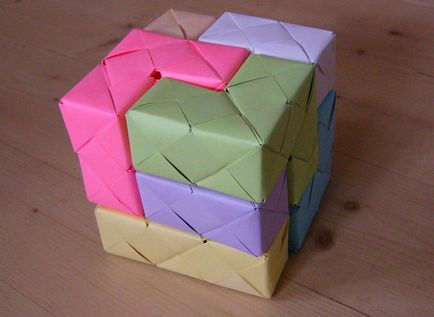 Развиващите куб с ръцете си, идеите майсторския клас, меки кубчета