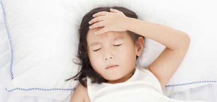 Дете шлайфане зъбите си в съня си - Причини, решения на проблеми