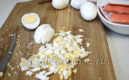 Пилешки салата с раци пръчки (8 снимки) (салата с пиле и раци пръчки) Пилешки салата с раци пръчки (8 снимки)