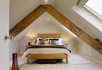 Спалня в таванските необичайни идеи, дизайн, интериор снимки