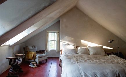 Спалня в таванско помещение, планиране, интериорен дизайн идеи и декорация тапет