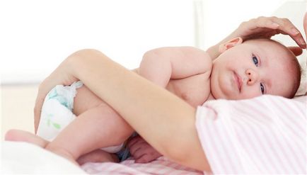 Remedy за колики и подуване на корема за новородени