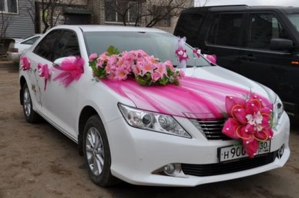 Сватбена декорация на колата - кола дизайнерски идеи