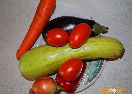 Задушени зеленчуци в multivarka - рецепта със снимки, как да се готви вкусно