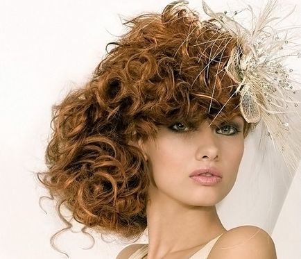 Curly инструменти стайлинг на коса, методи