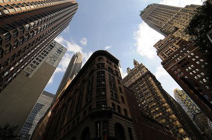 Wall Street, (Wall Street) в Ню Йорк (стената) Wall Street, (Wall Street) в Ню Йорк
