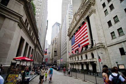 Wall Street, (Wall Street) в Ню Йорк (стената) Wall Street, (Wall Street) в Ню Йорк