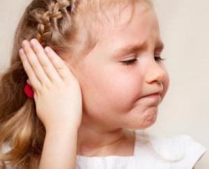 симптоми инфекция на ушите и лечение у дома
