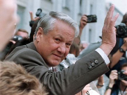 Елцин е починал
