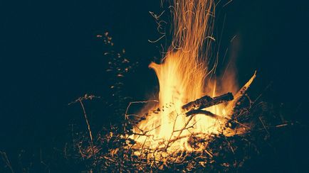 Как да се запали огън без кибрит