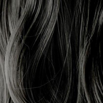 Черно свойства къна за коса, прилагането