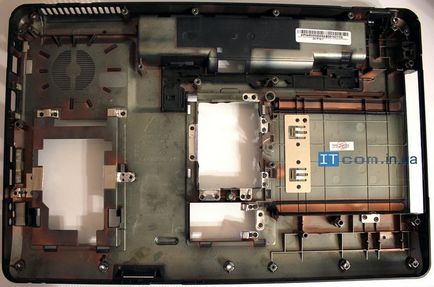Обувки EMACHINES E525 (синтактична EMACHINES E525) Почистване EMACHINES E525