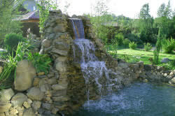 Начало водопад със собствените си ръце изграждането и декорация