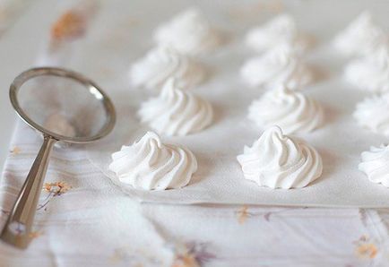 Домашно приготвени бонбони - най-добрите начини да се подготвят бяла ружа у дома