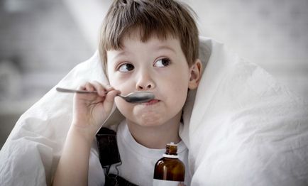 Колко бързо лекува кашлица в грижи за деца за деца до сухо и мокро кашлица