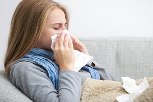 Как за лечение на настинка у дома причините и симптомите, отколкото лечение и превантивни мерки
