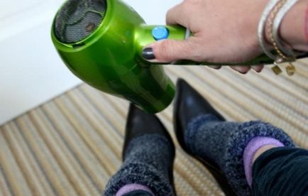 Как да се разпространява обувките, които шейкове, че ще помогне на вряща вода, к