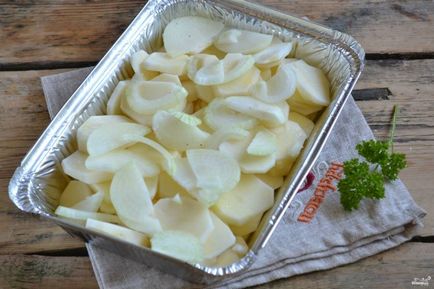 Картофи със сос - бешамел - стъпка по стъпка рецепта със снимки на