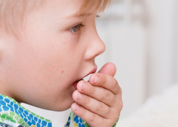 Barking кашлица при дете без висока температура, както и за лечение, отколкото