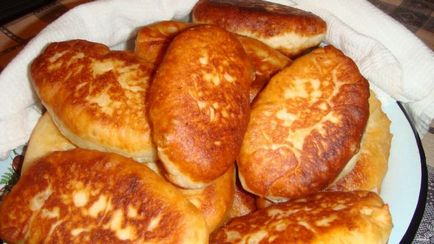 Торти и кифлички с пилешки рецепти със снимки, с пълнеж от сирене, картофи, черен дроб, месо, извън (пасти) Торти и кифлички с пилешки рецепти със снимки, с пълнеж от сирене, картофи, черен дроб, месо, на