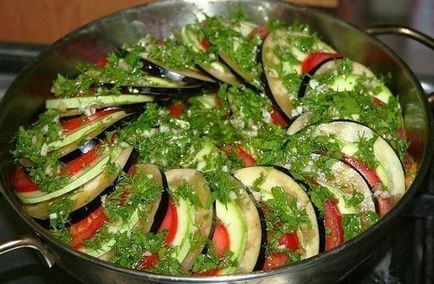 Рататуй е много проста, и резултатът е невероятно вкусна - прости рецепти (рататуй) Рататуй е много проста, и резултатът е невероятно вкусна - прости рецепти