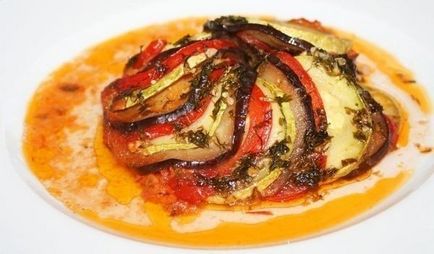 Рататуй е много проста, и резултатът е невероятно вкусна - прости рецепти (зехтин, сол) Рататуй е много проста, и резултатът е невероятно вкусна - прости рецепти
