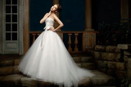 Български дизайнери на сватбени рокли на най-добрите български марки (49 снимки)