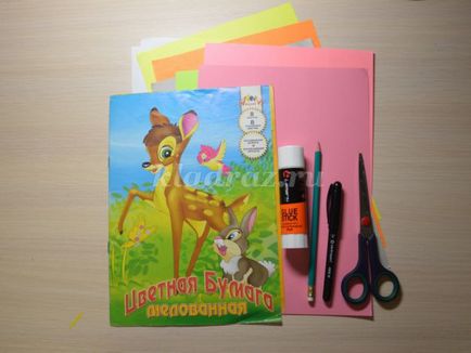 Смешни изделия от хартия с ръцете си за Деня на космонавтиката с шаблони за деца началното училище