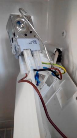 Смяна на термостат в хладилника за електронни, цената на ремонта