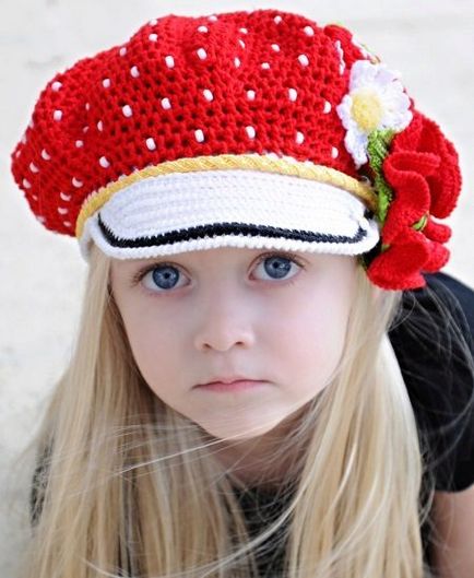 capace tricotate (44 poze) model pentru femei și fete, cu un vizor, cald și la modă