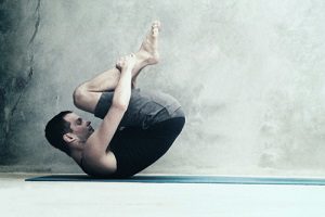 4 Exerciții de yoga pentru tratamentul sciatică