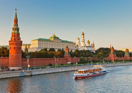 Închiriați o navă cu motor în 2017, o nuntă pe o navă, o flotă de banchete din Moscova, prețul unei nave de motor
