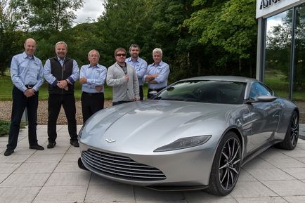 Aston Martin db10 - új autó James Bond