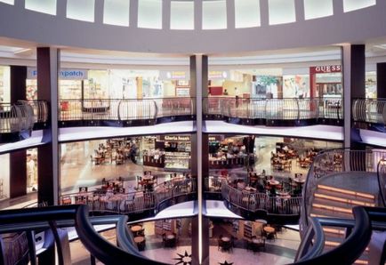 Outlet Mall, Dubai üzletek, hogyan juthatunk el oda, ahol van egy (mall) Outlet Mall, Dubai üzletek, hogyan juthatunk el oda, ahol van egy