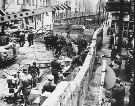 Zidul Berlinului ca simbol al Războiului Rece