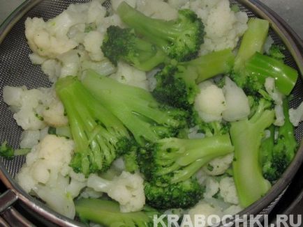 Broccoli și conopidă cu ouă