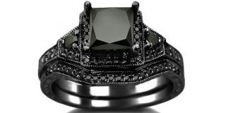 Чорні діаманти що ховається за унікальним зовнішнім виглядом цього загадкового дорогоцінного каменю