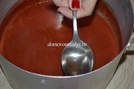 Домашній соус з помідорів на зиму