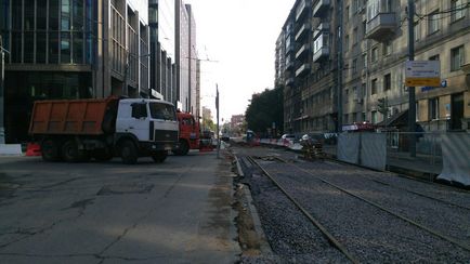 Până luni, a blocat traficul pe strada 1 Tverskaya-Yamskaya, canalul TV 360